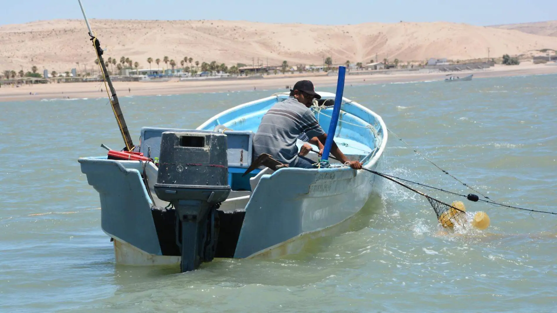 Los pescadores del Golfo ya se preparan para la pesca de aguamala